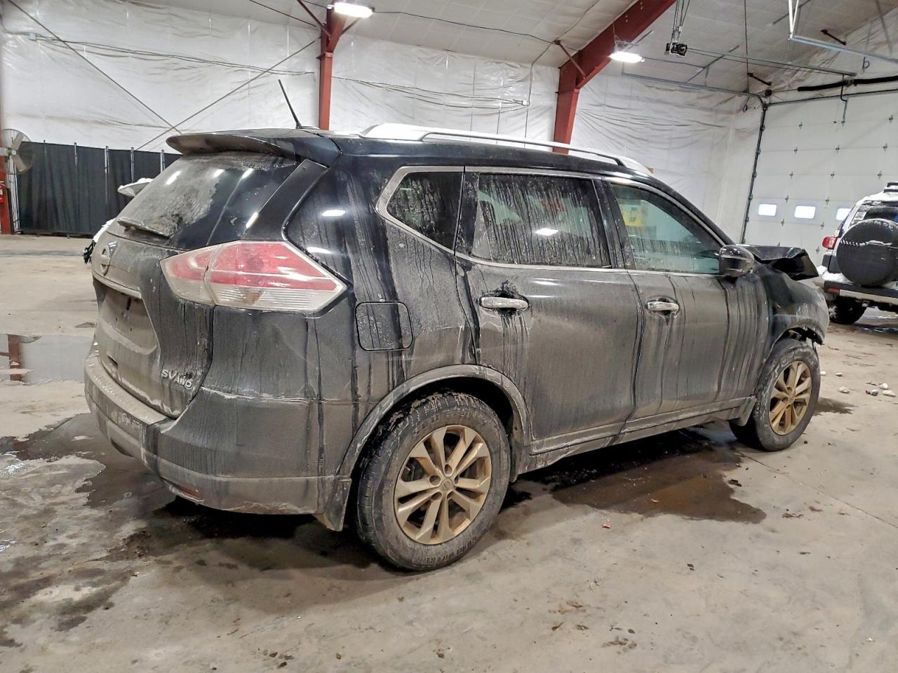2015 Nissan Rogue S - Фото 3