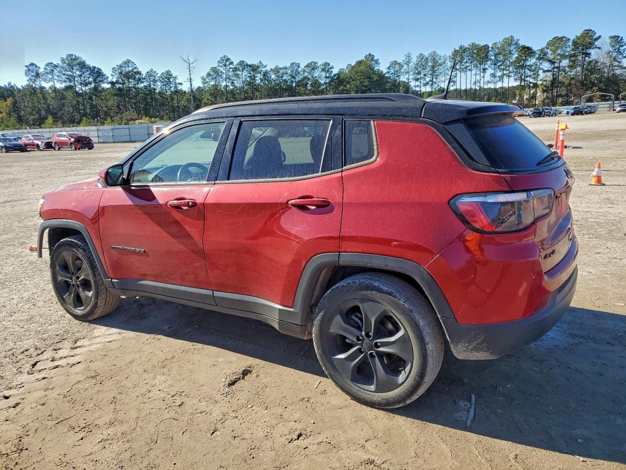2021 Jeep Compass Latitude - Фото 2