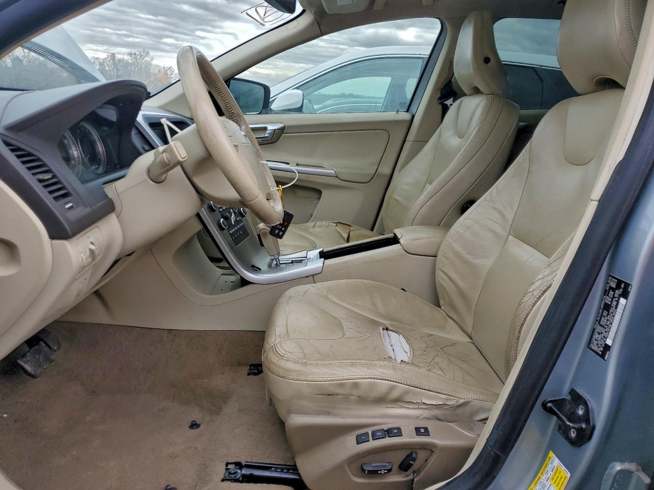 2010 Volvo Xc60 T6 - Image 7