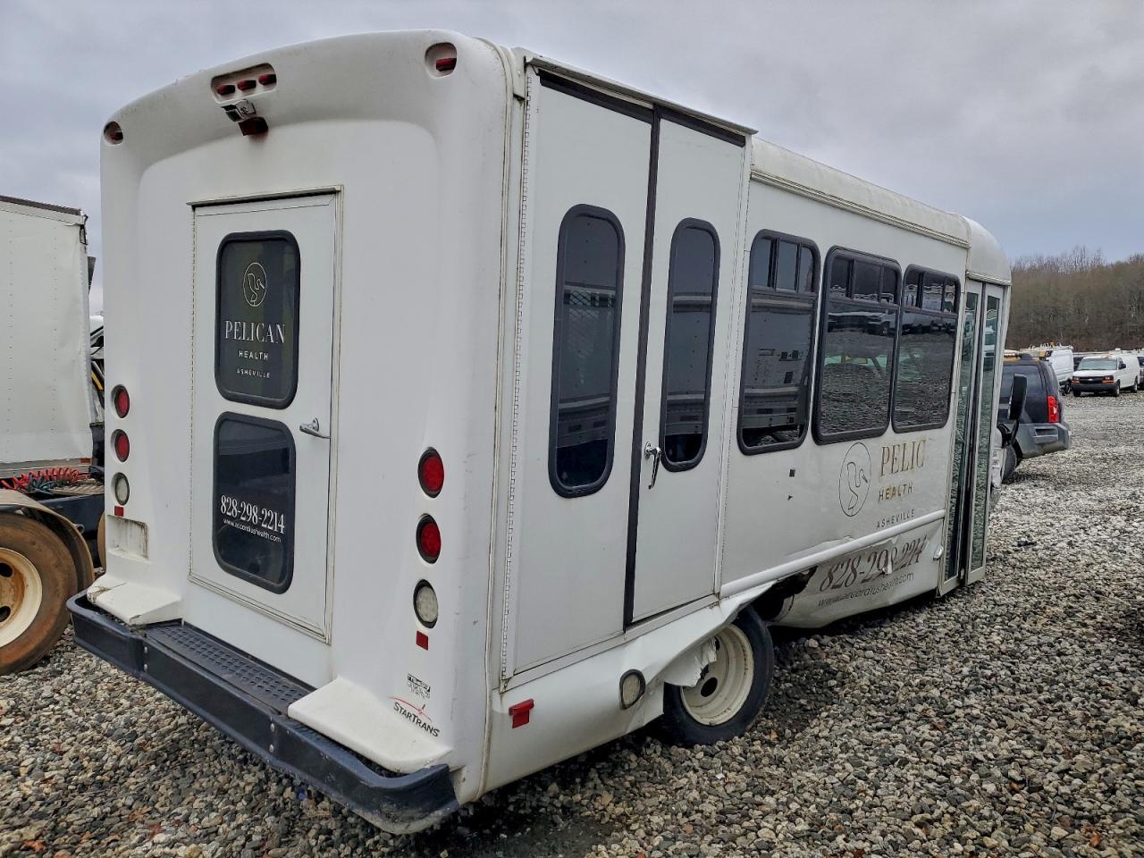 2019 Ford E350 Shuttle Bus - Image 4