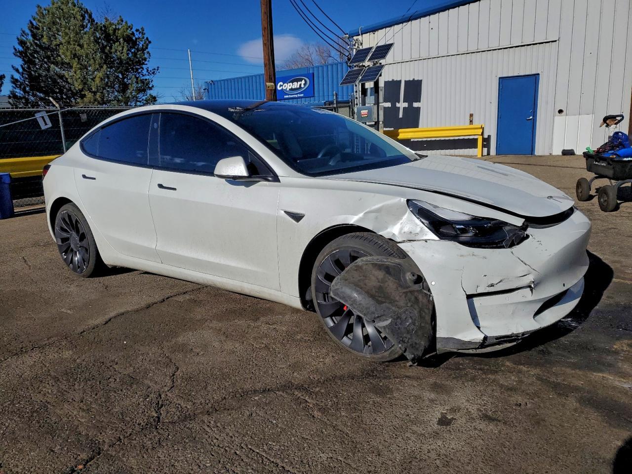 2022 Tesla Model 3 - Image 4