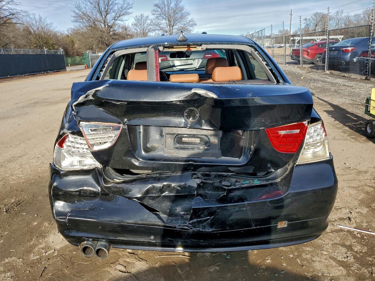 2011 BMW 328 Xi Sulev - Image 6