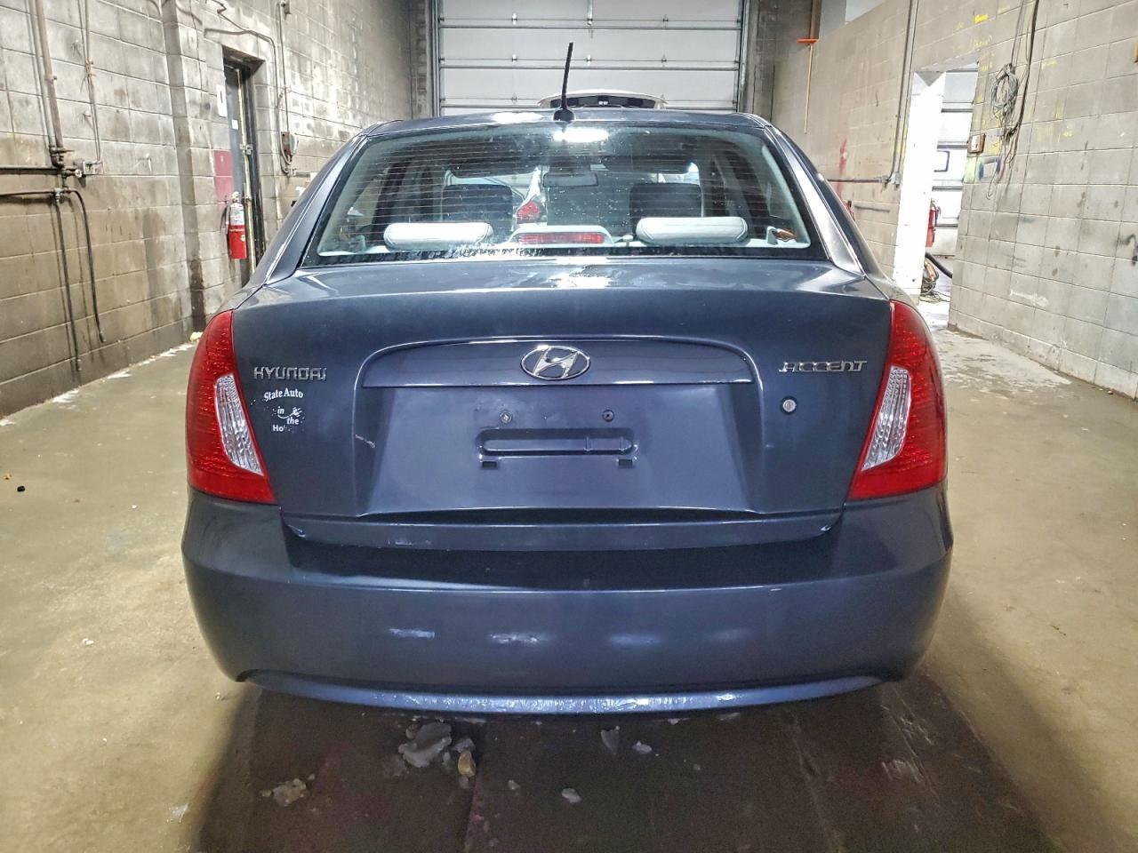 2011 Hyundai Accent Gls - Фото 6