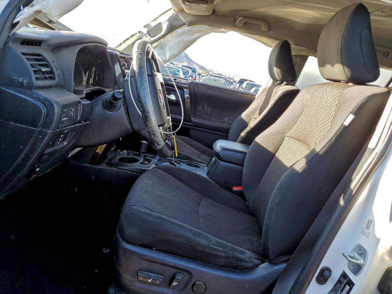 2016 Toyota 4Runner Trail - Image 7