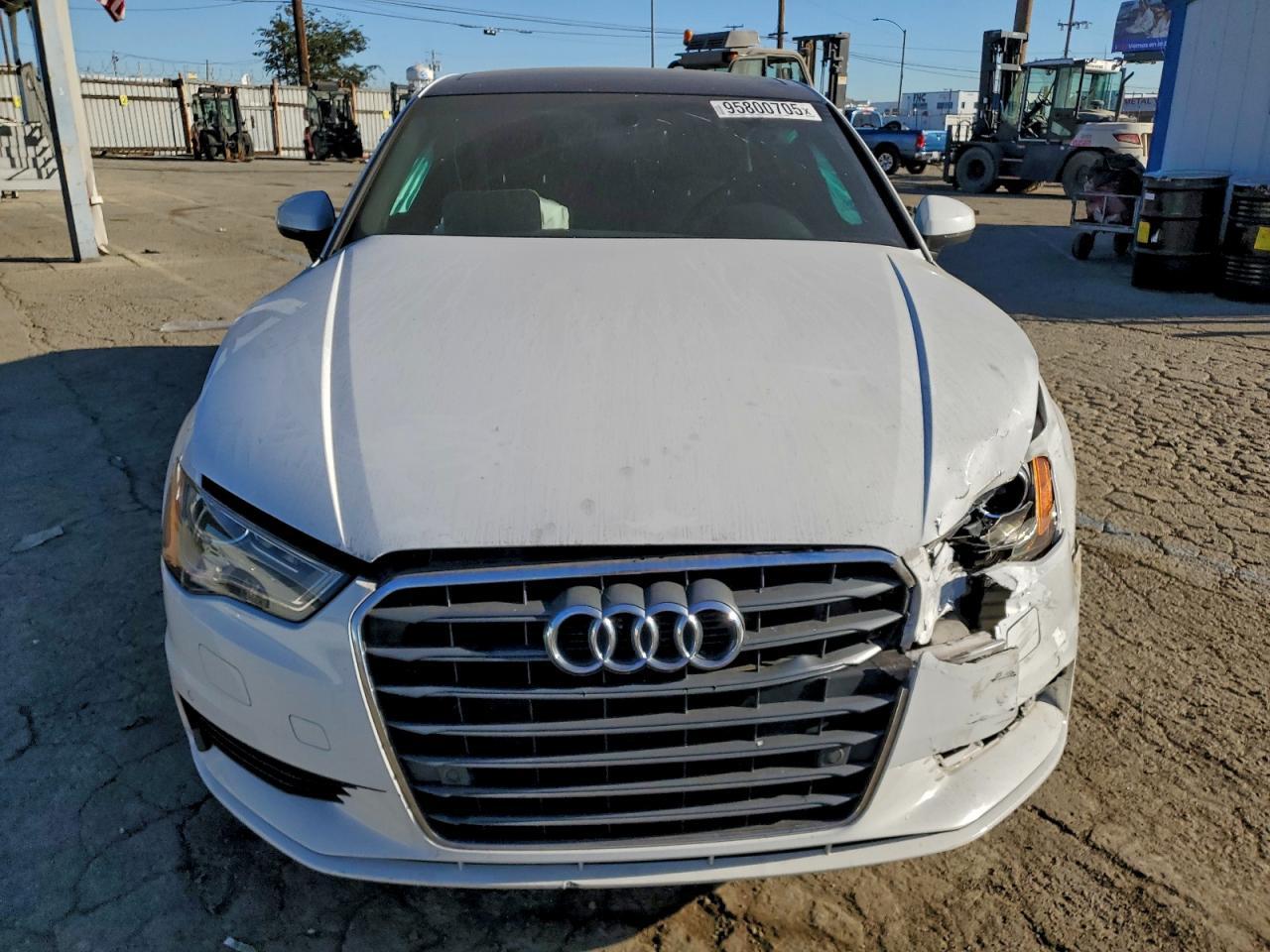 2016 Audi A3 Premium - Фото 5