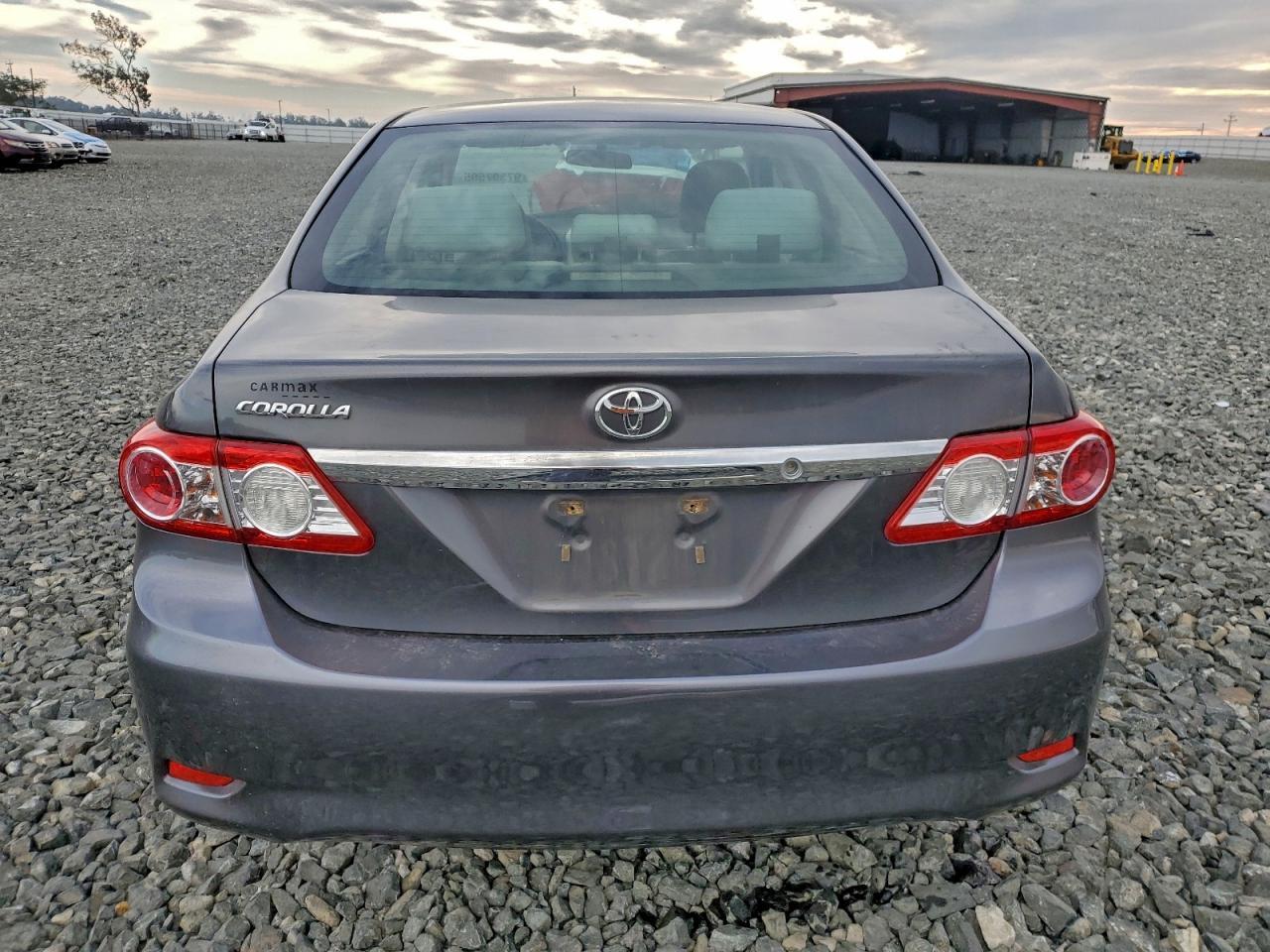 2011 Toyota Corolla Base - Фото 6