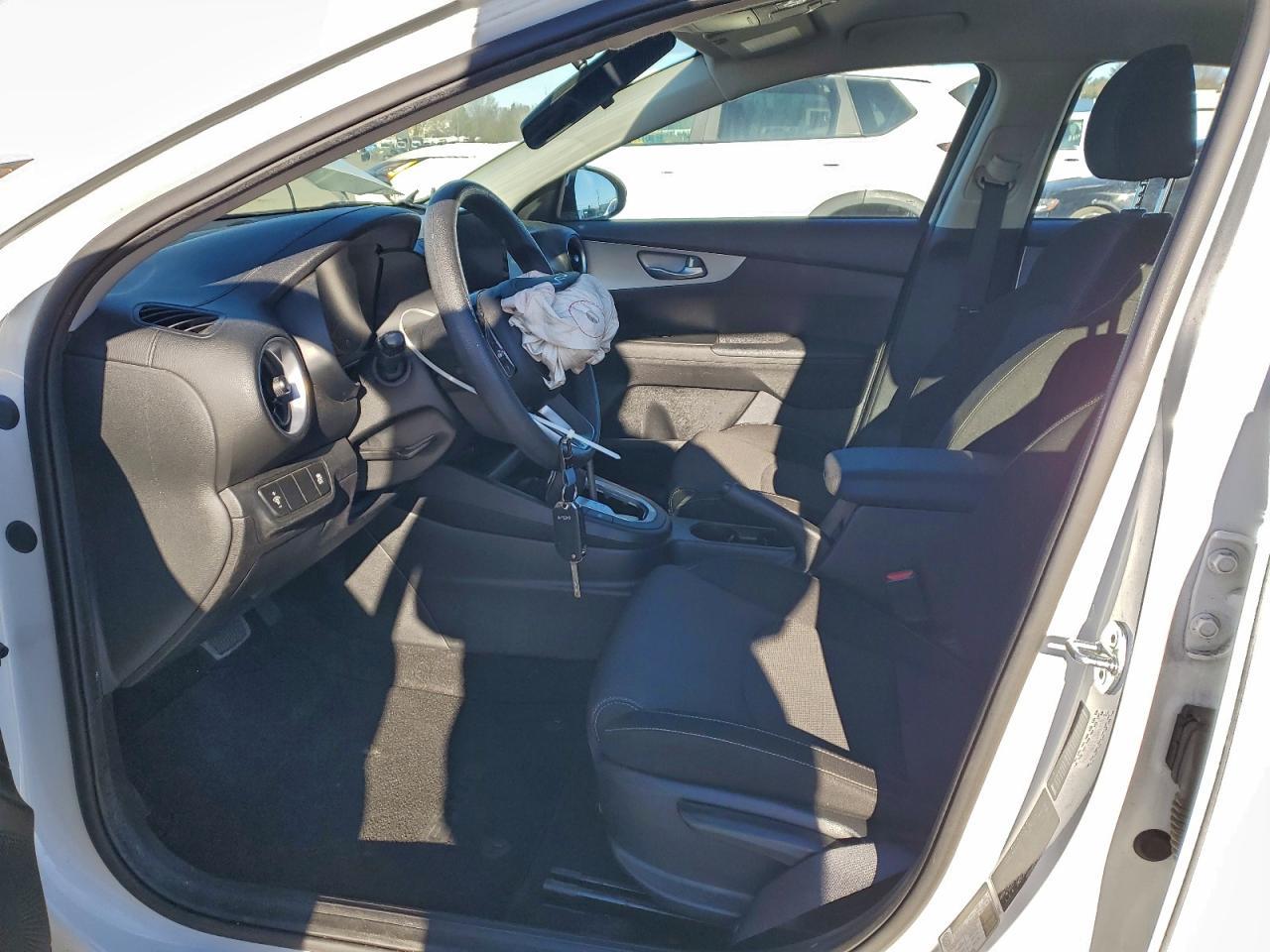 2023 Kia Forte Lx - Фото 7