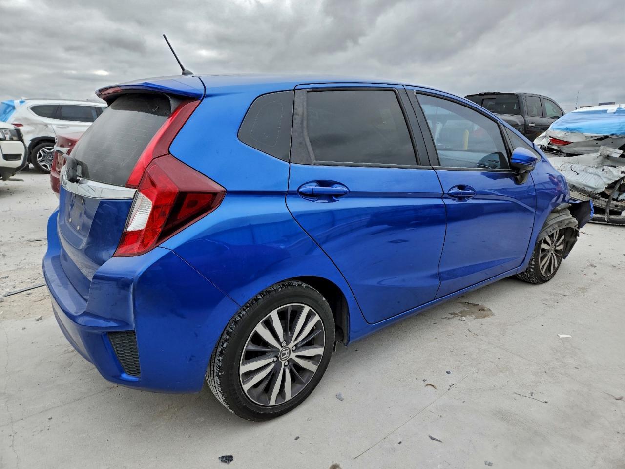 2016 Honda Fit Ex - Image 3