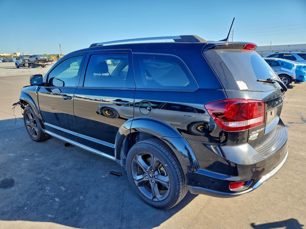 2020 Dodge Journey Crossroad - Image 2