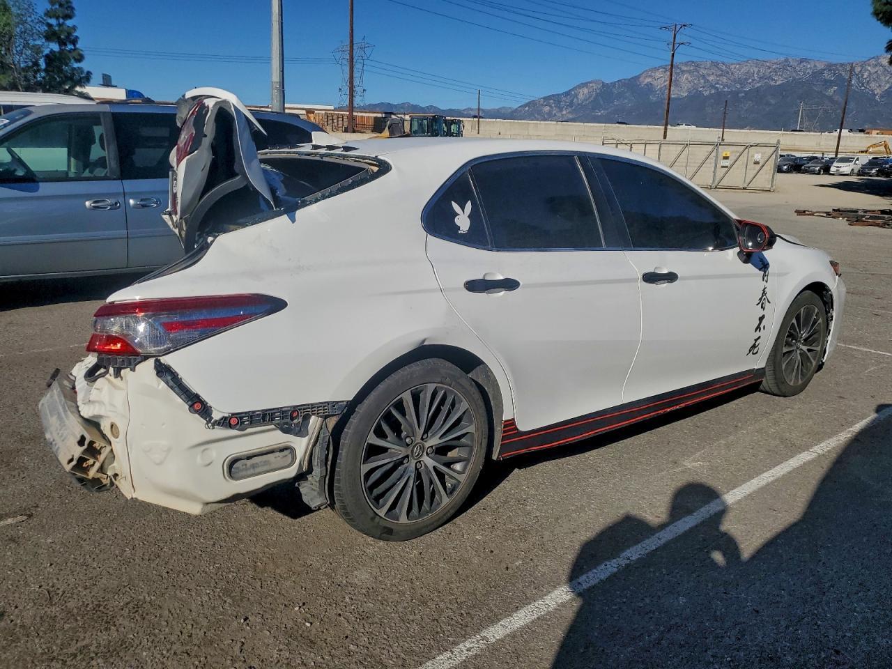 2019 Toyota Camry L - Фото 3