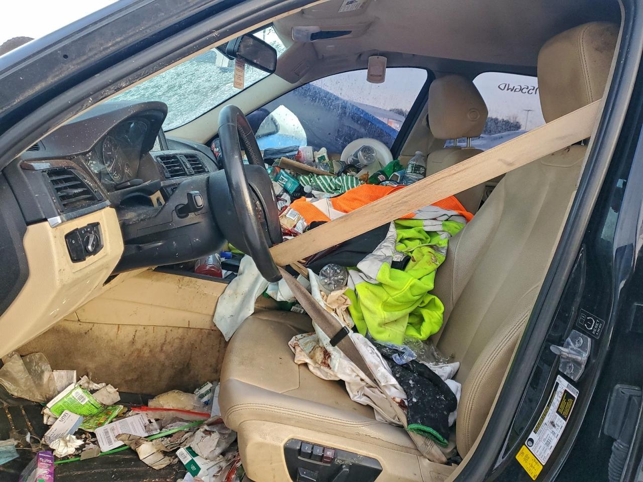 2015 BMW 320 I - Фото 7