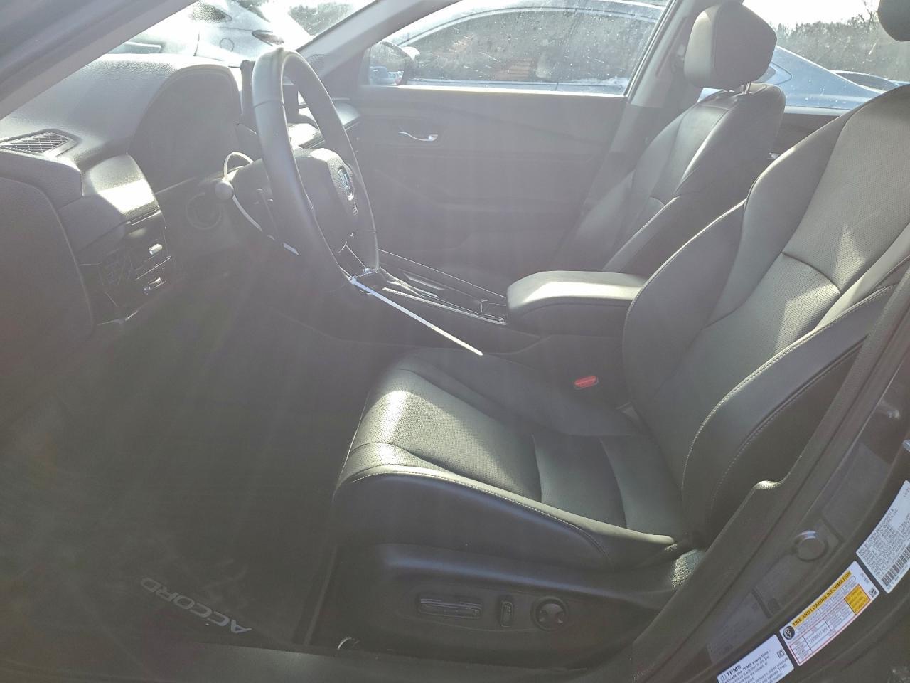 2025 Honda Accord Hybrid Exl - Image 7