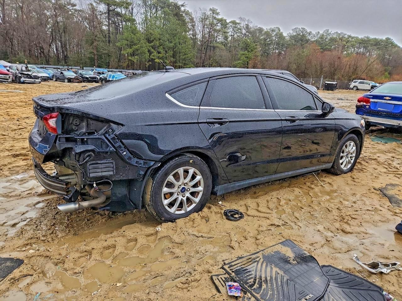 2016 Ford Fusion S - Фото 3