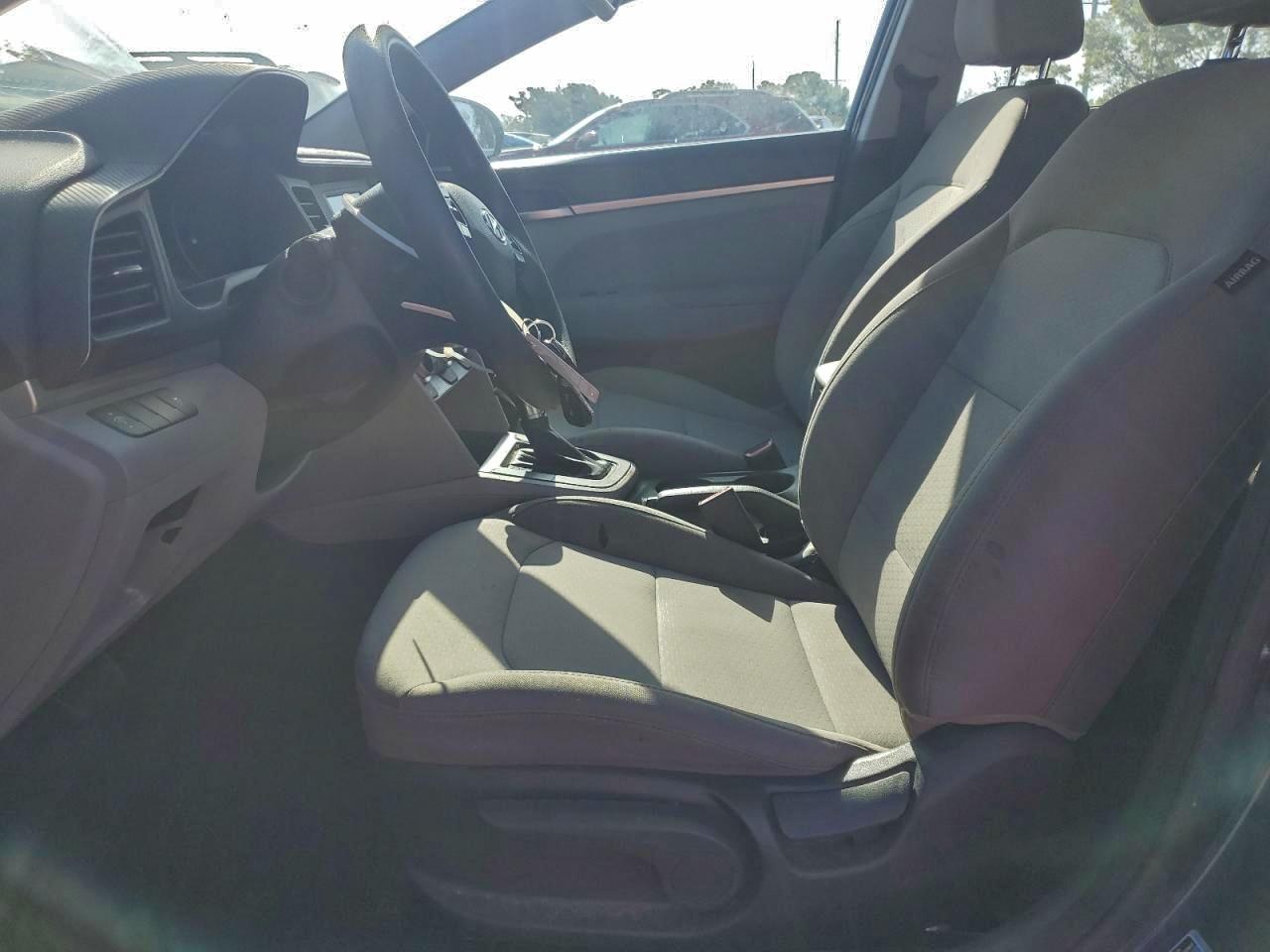 2019 Hyundai Elantra Se - Фото 7