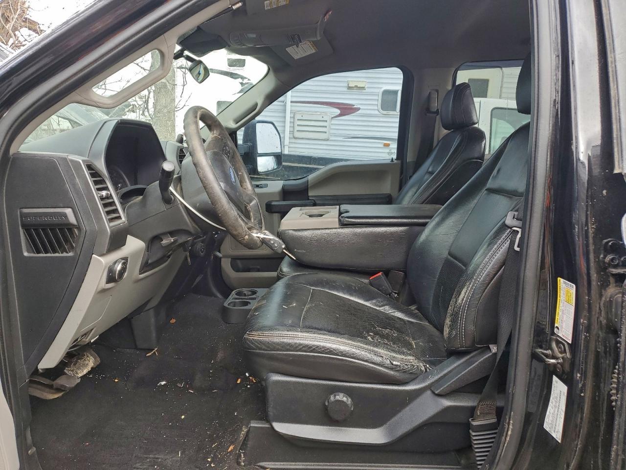 2020 Ford F350 Super Duty - Image 7