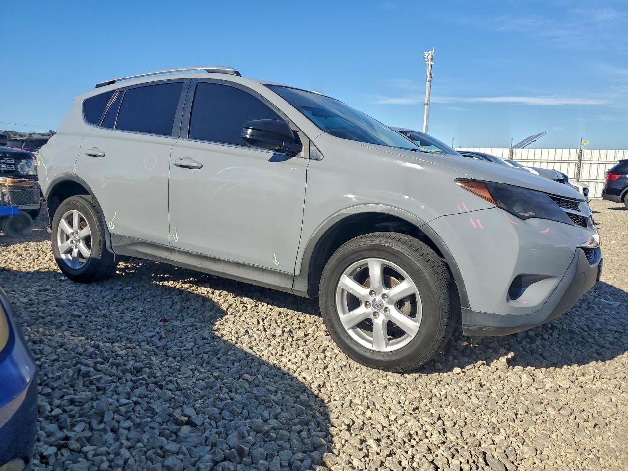 2013 Toyota Rav4 Le - Image 4