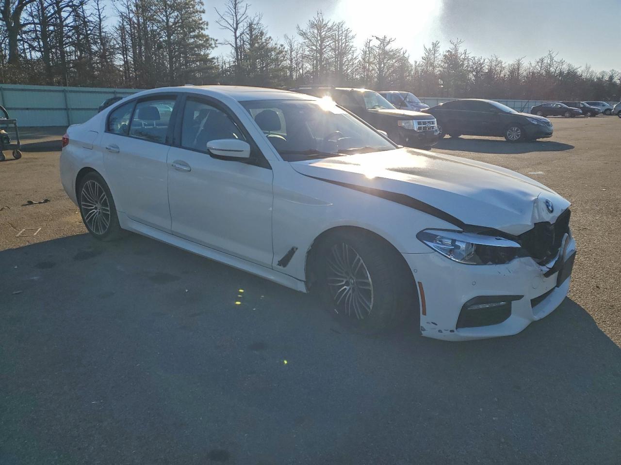 2018 BMW 540 Xi - Image 4