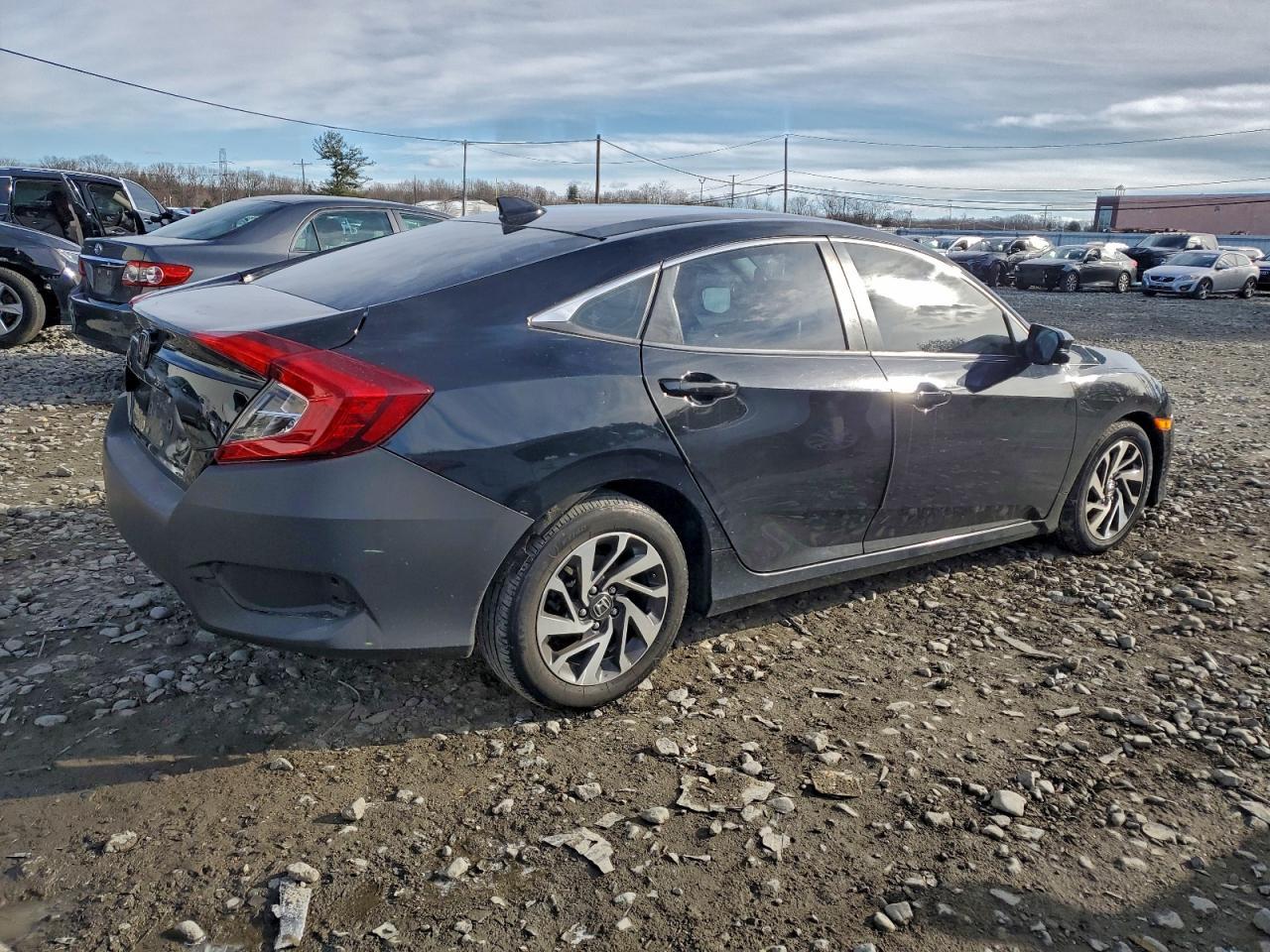 2018 Honda Civic Ex - Image 3