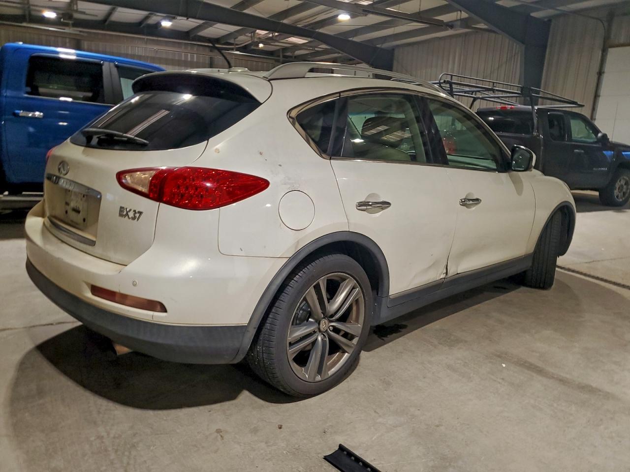 2013 Infiniti Ex37 - Image 3