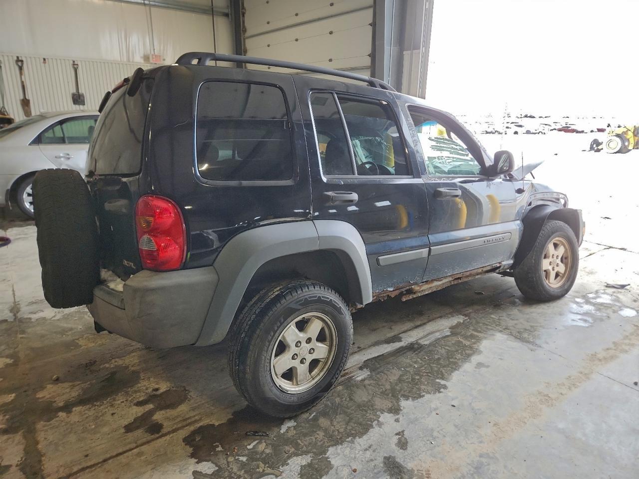 2006 Jeep Liberty Sport - Фото 3