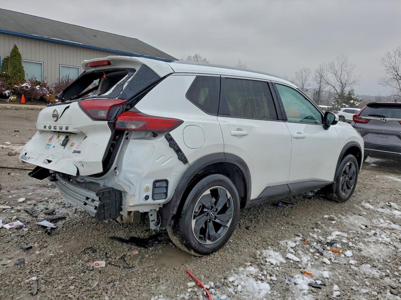 2024 Nissan Rogue Sv - Фото 3