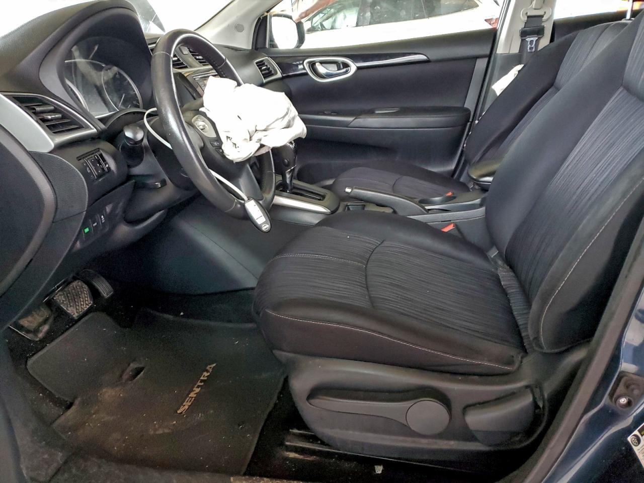 2016 Nissan Sentra S - Image 7