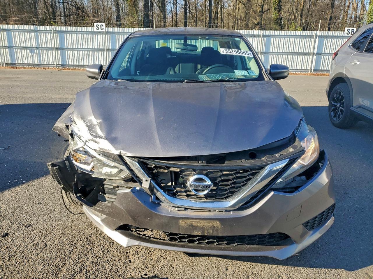 2017 Nissan Sentra S - Фото 5