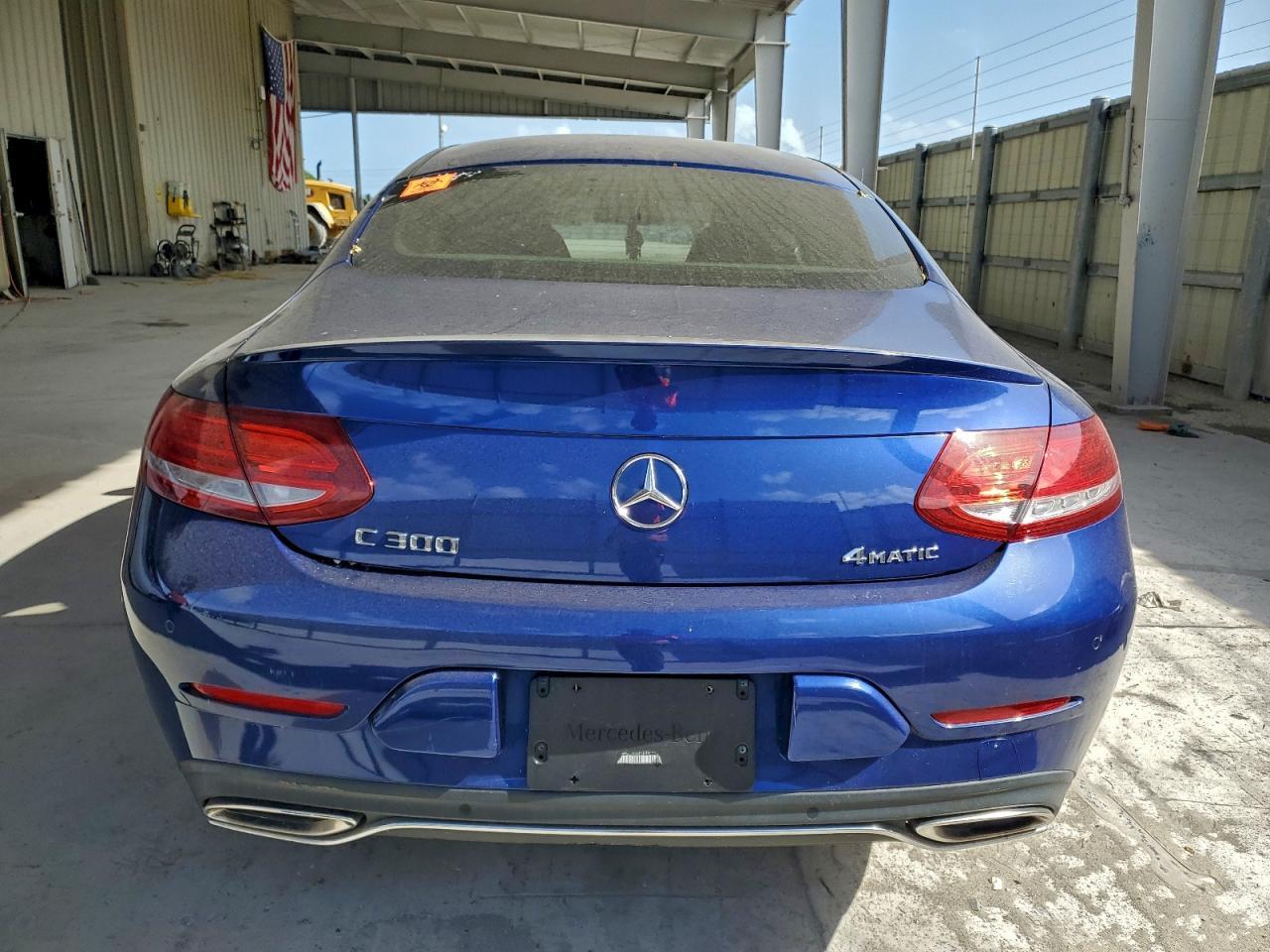 2017 Mercedes-Benz C 300 4Matic - Фото 6