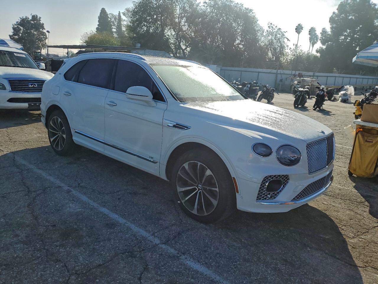 2022 Bentley Bentayga - Image 4