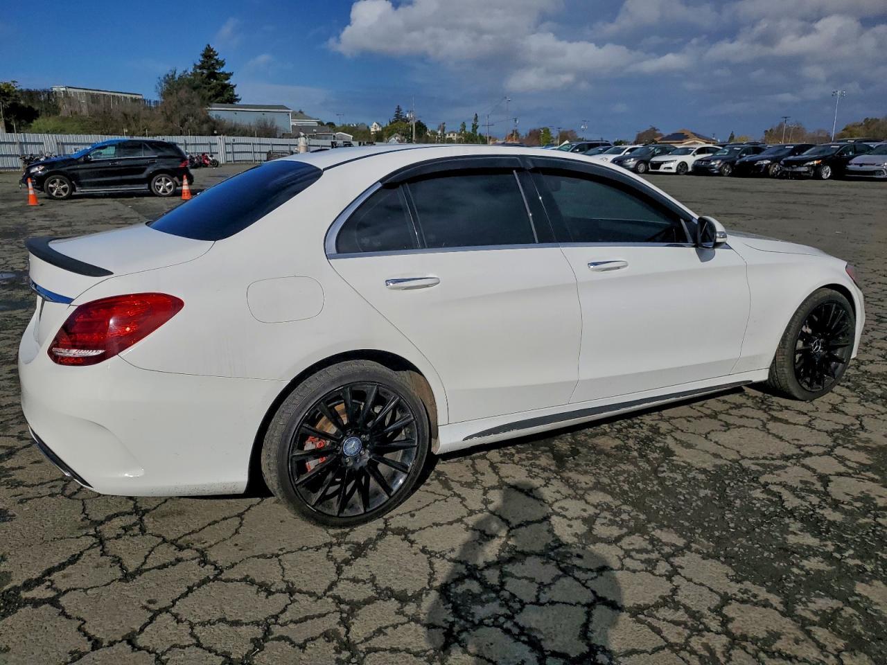2015 Mercedes-Benz C 400 4Matic - Фото 3