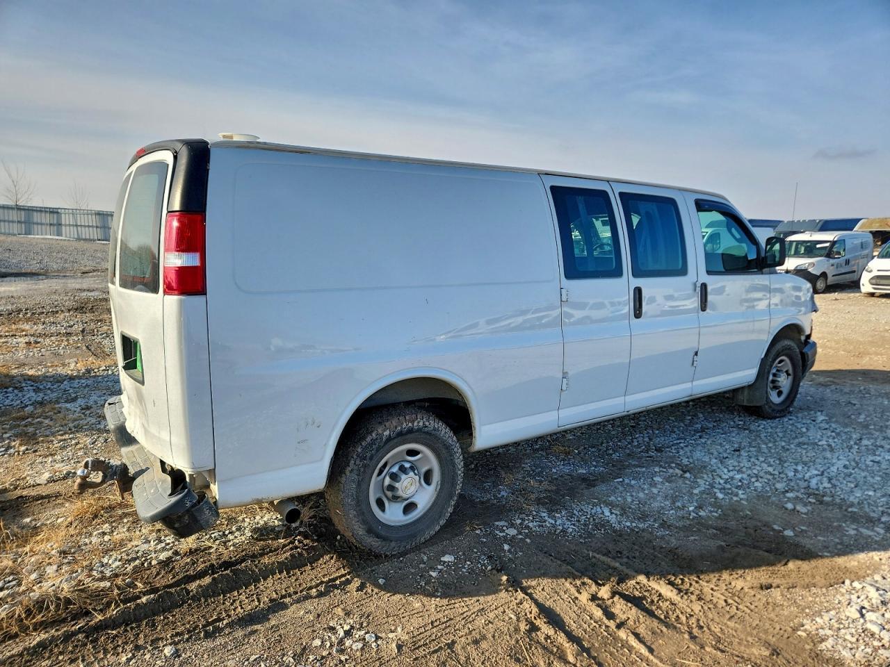 2020 Chevrolet Express 2500 Delivery Van - Фото 3