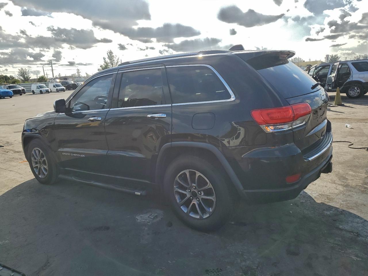 2014 Jeep Grand Cherokee Limited - Image 2