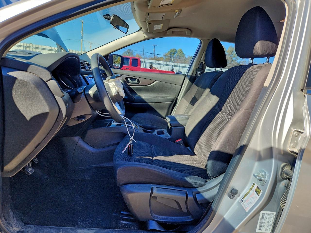 2017 Nissan Rogue Sport S - Image 7