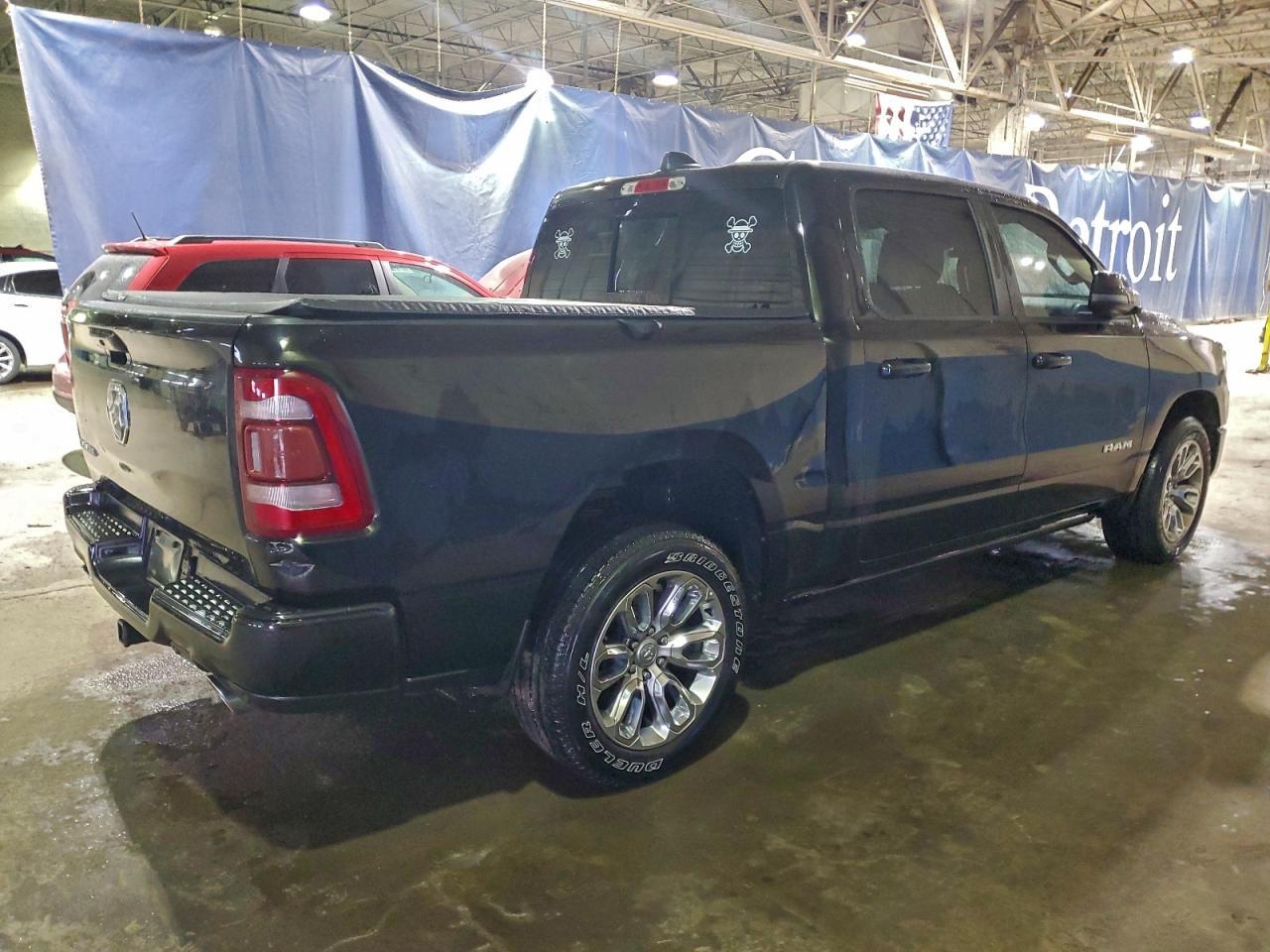 2023 Ram 1500 Laramie - Фото 3