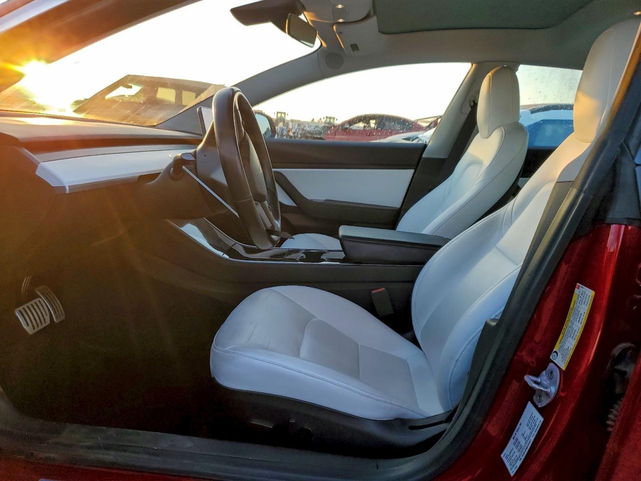 2019 Tesla Model 3 - Фото 7