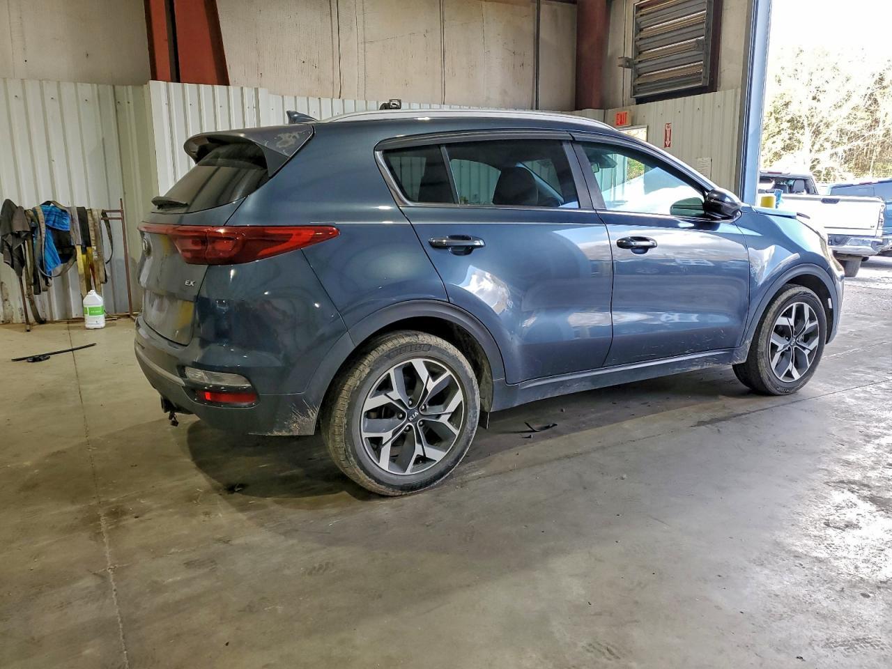 2020 Kia Sportage Ex - Фото 3