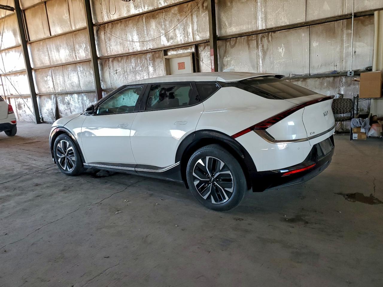 2024 Kia Ev6 Light - Фото 2