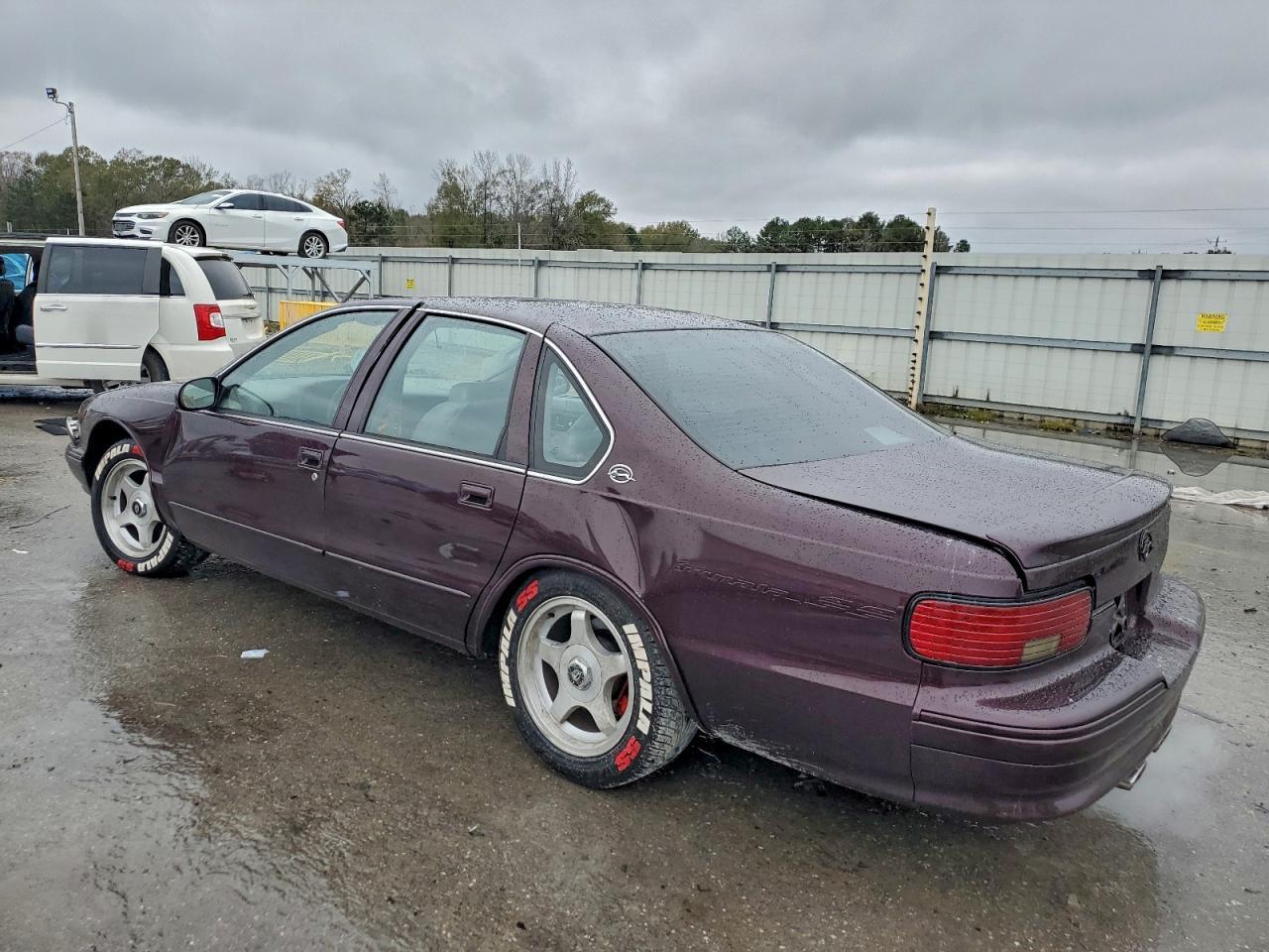 1996 Chevrolet Caprice / Impala Classic Ss - Фото 2