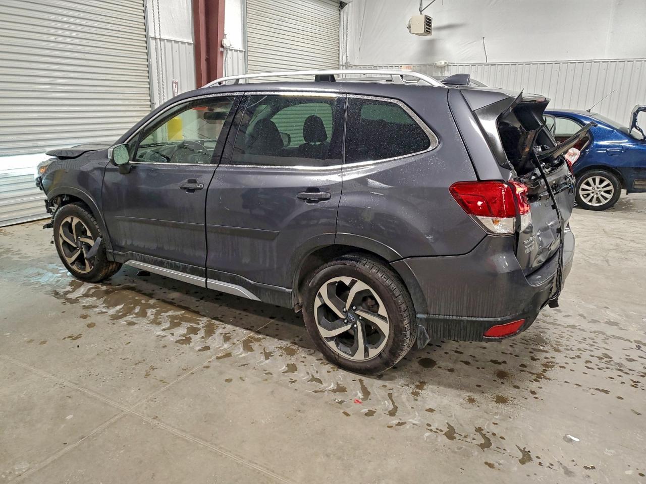 2023 Subaru Forester Touring - Фото 2