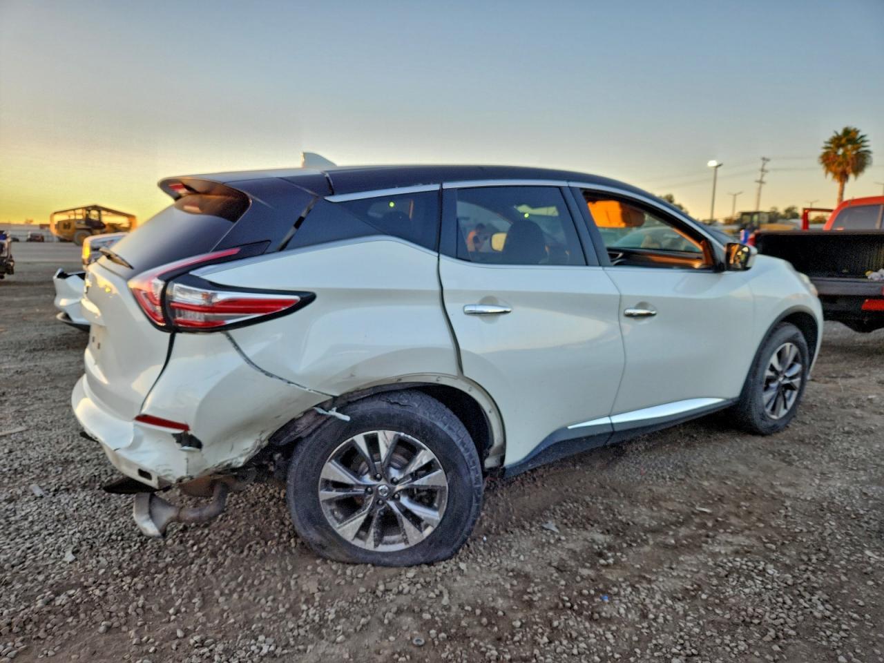 2017 Nissan Murano S - Фото 3