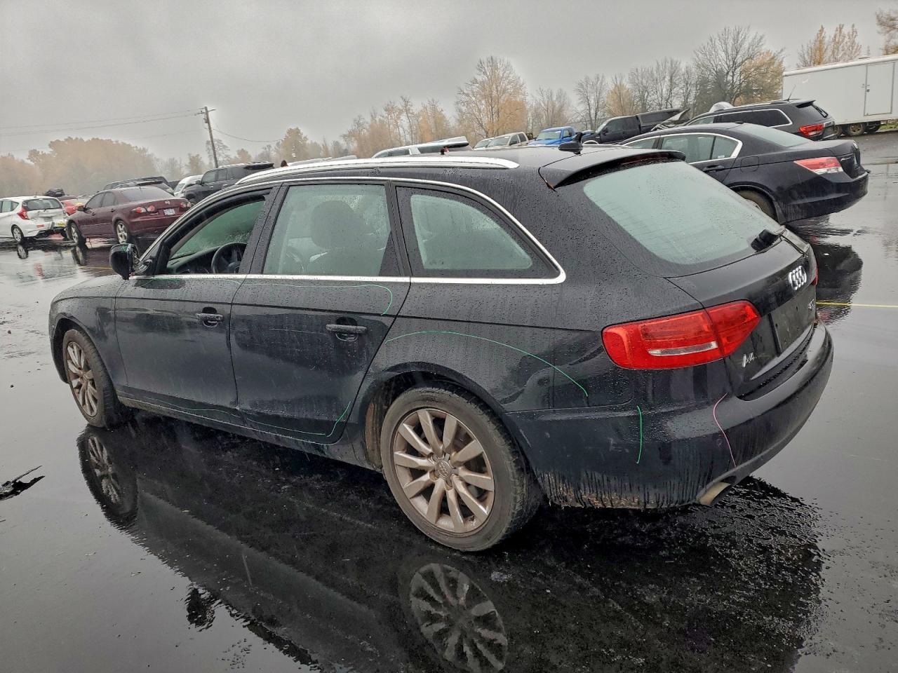 2010 Audi A4 Premium Plus - Фото 2