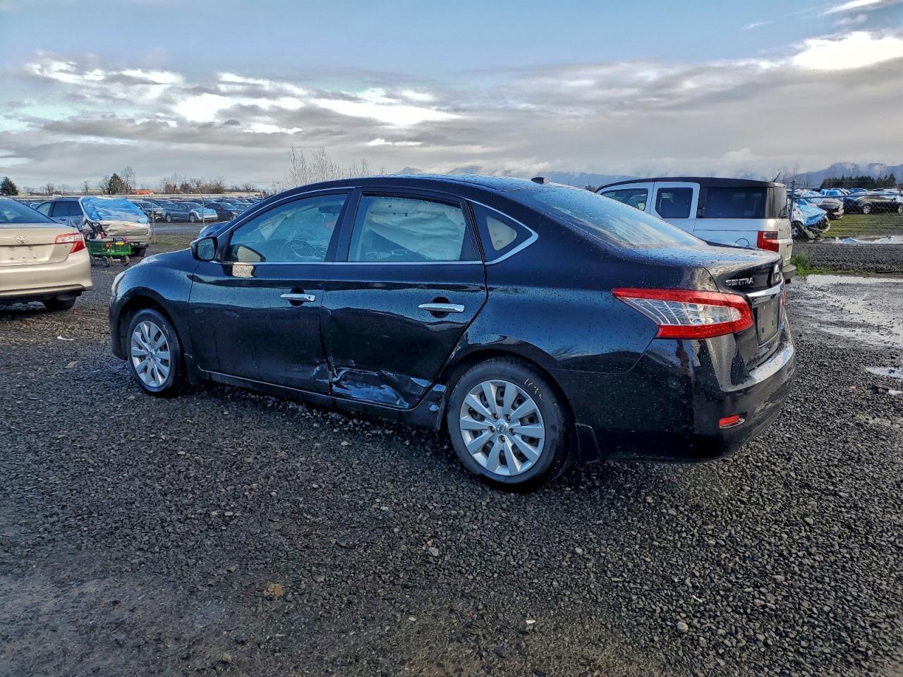 2014 Nissan Sentra S - Image 2