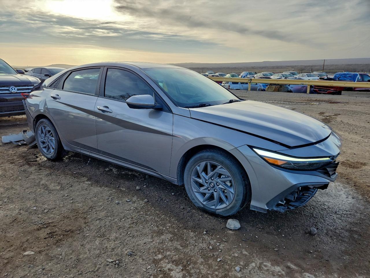 2024 Hyundai Elantra Sel - Image 4