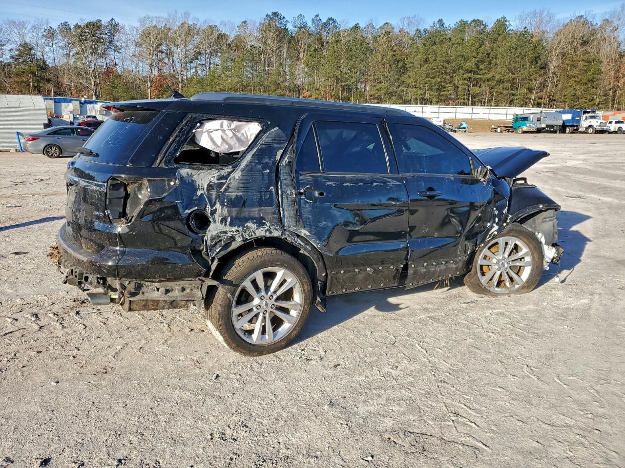 2018 Ford Explorer Xlt - Фото 3