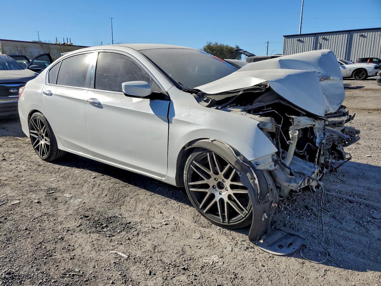 2017 Honda Accord Lx - Фото 4
