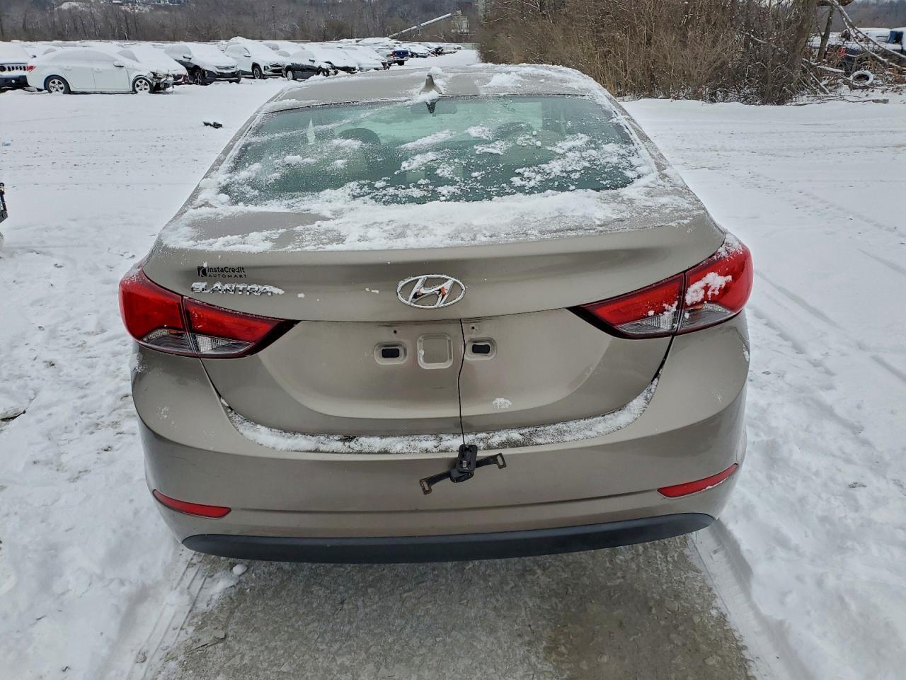 2015 Hyundai Elantra - Image 6