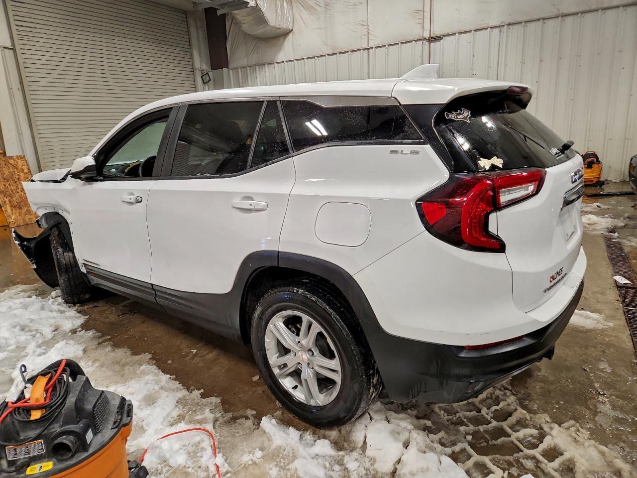 2022 GMC Terrain Sle - Фото 2