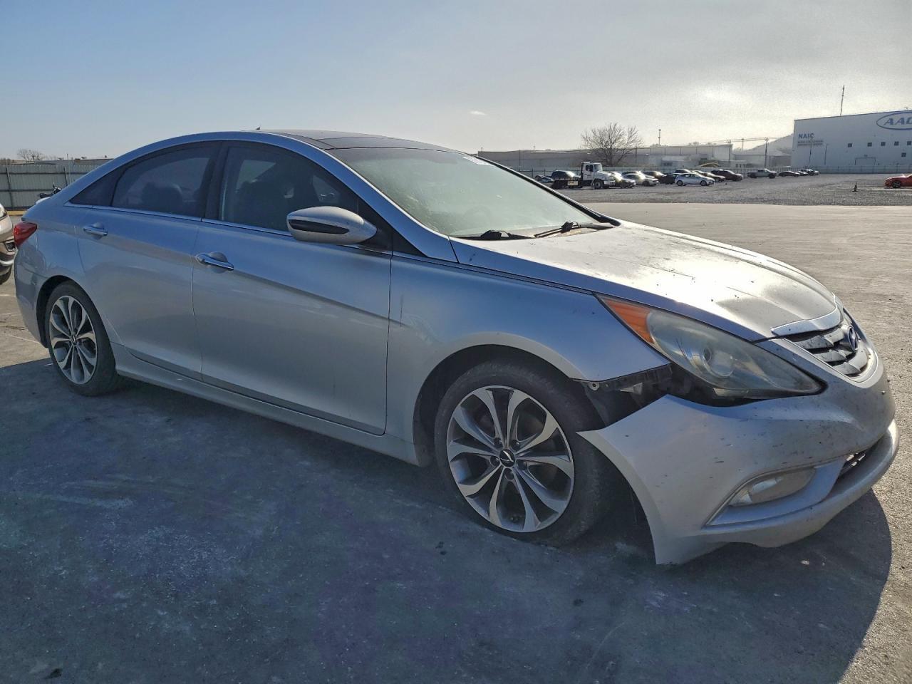 2013 Hyundai Sonata Se - Image 4
