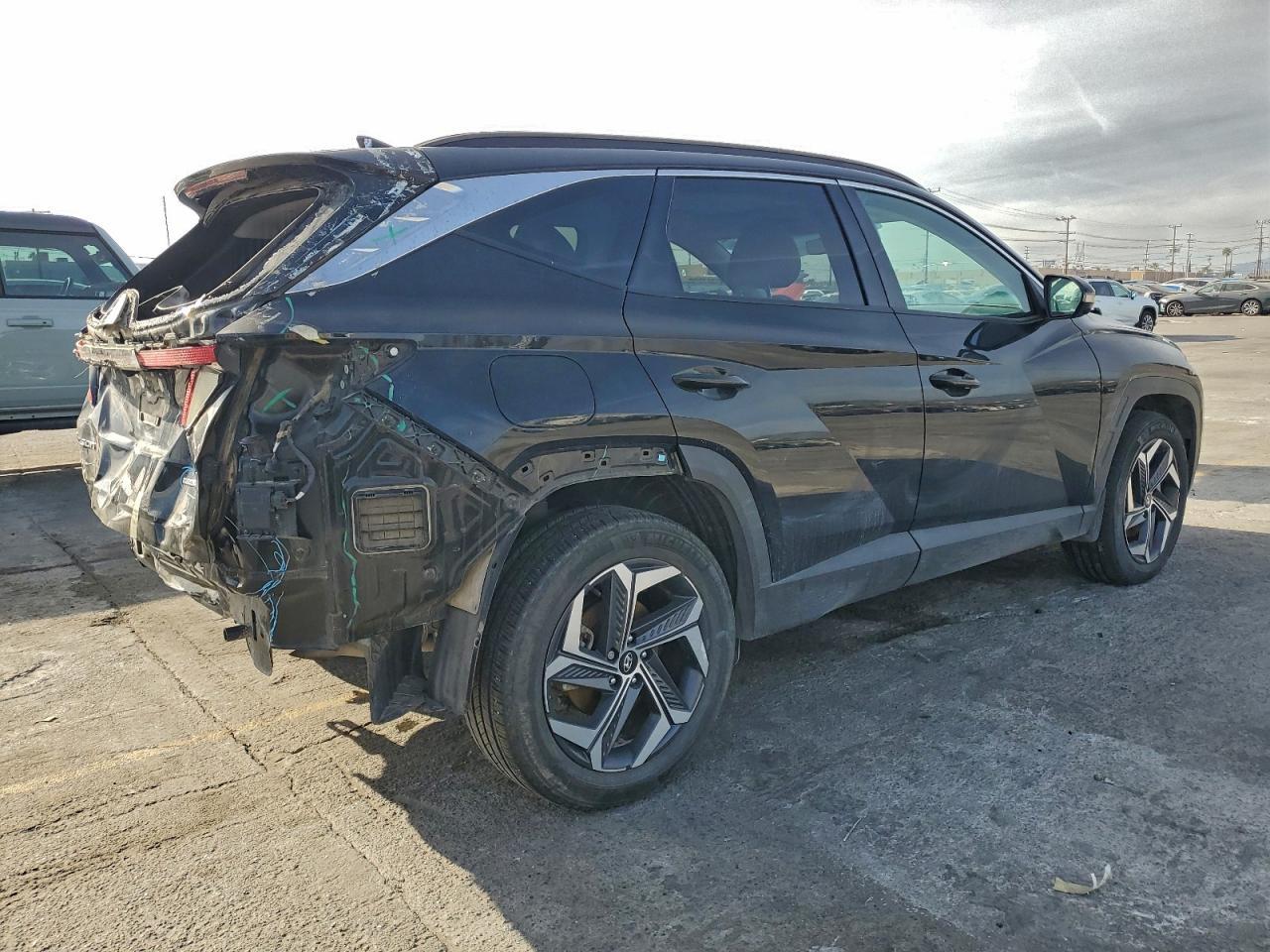 2023 Hyundai Tucson Limited - Фото 3