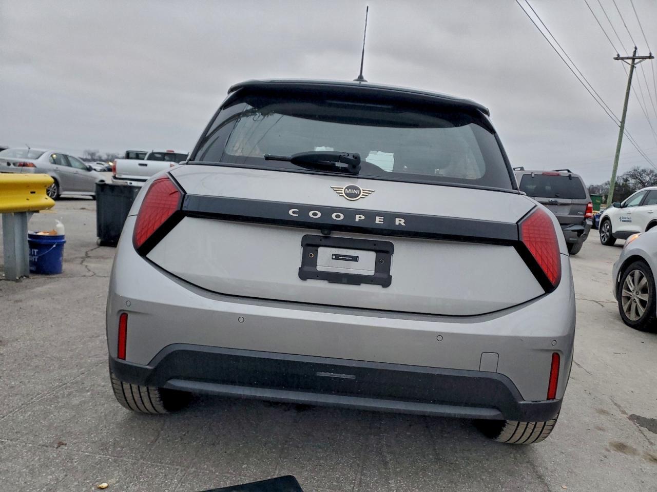 2025 Mini Cooper Base - Image 6